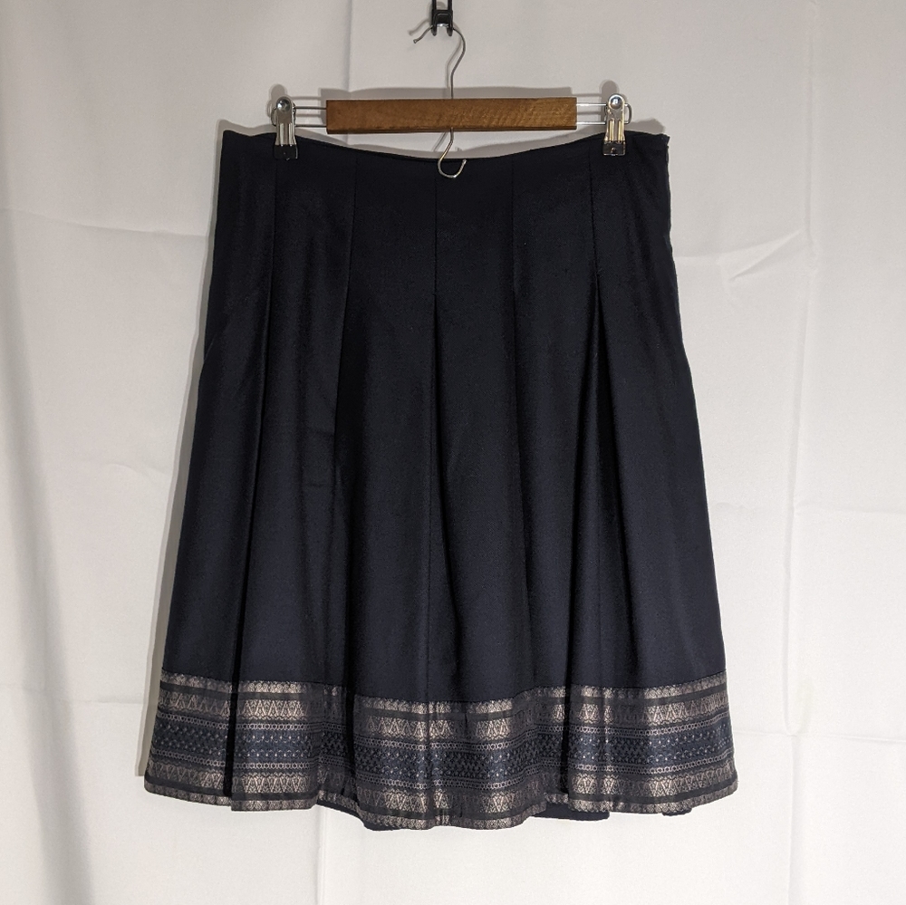 Vintage navy blue skirt by Evrika